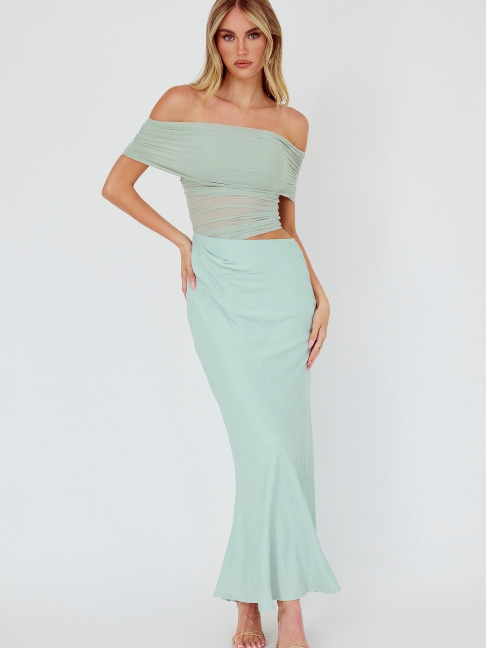 Selfie Leslie Off-Shoulder Sage Lorely Midi Dress